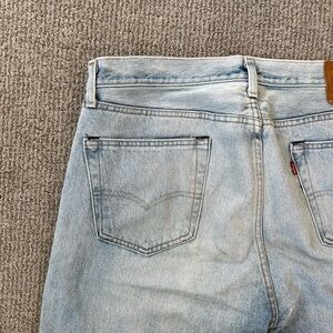 Men’s Levi’s 34 cutoff shorts